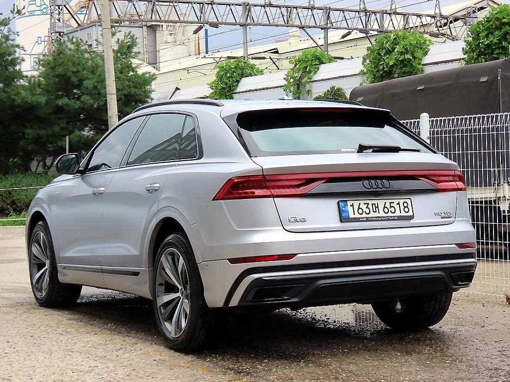 아우디 Q8 50 TDI 콰트로 프리미엄 이미지 3