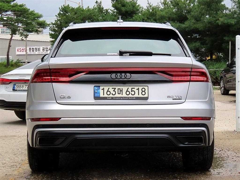 아우디 Q8 50 TDI 콰트로 프리미엄 이미지 4