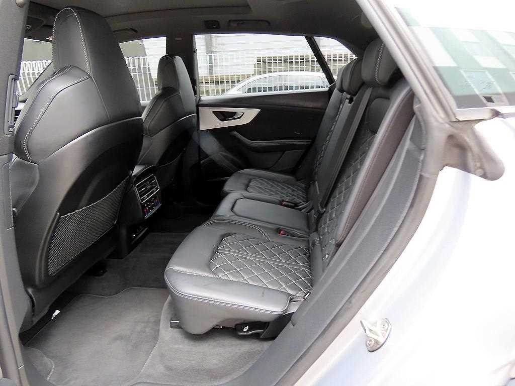 아우디 Q8 50 TDI 콰트로 프리미엄 이미지 6