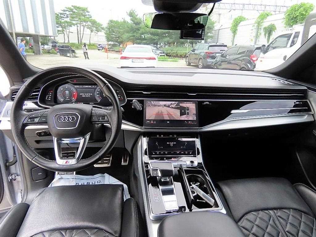 아우디 Q8 50 TDI 콰트로 프리미엄 이미지 7