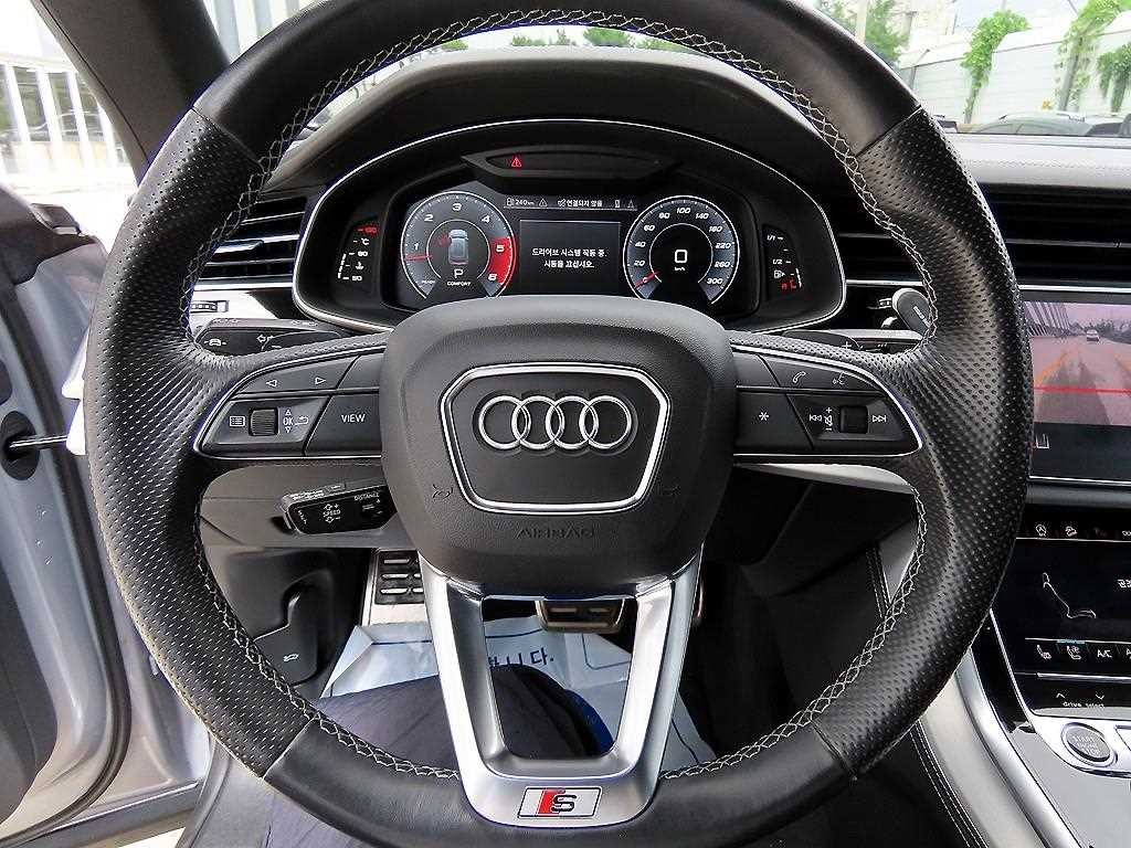 아우디 Q8 50 TDI 콰트로 프리미엄 이미지 8