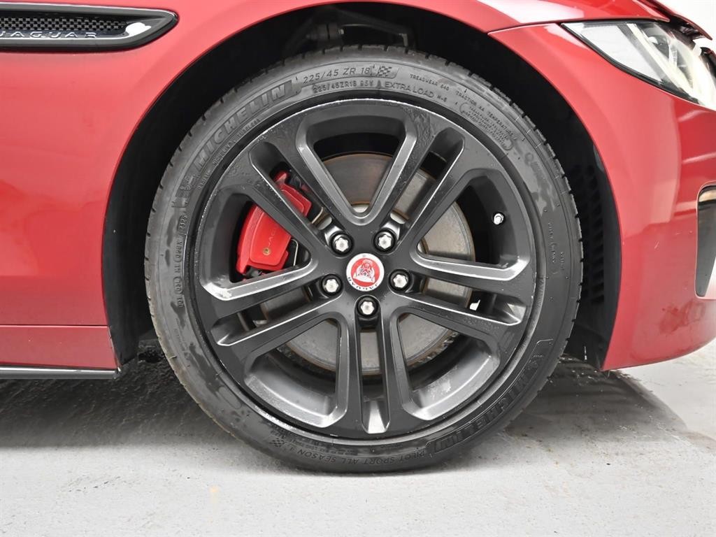 재규어 XE 3.0 SC S 이미지 5