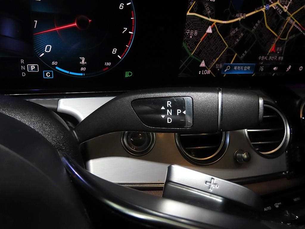 벤츠 E 클래스 E-클래스 W213 E250 아방가르드 이미지 12