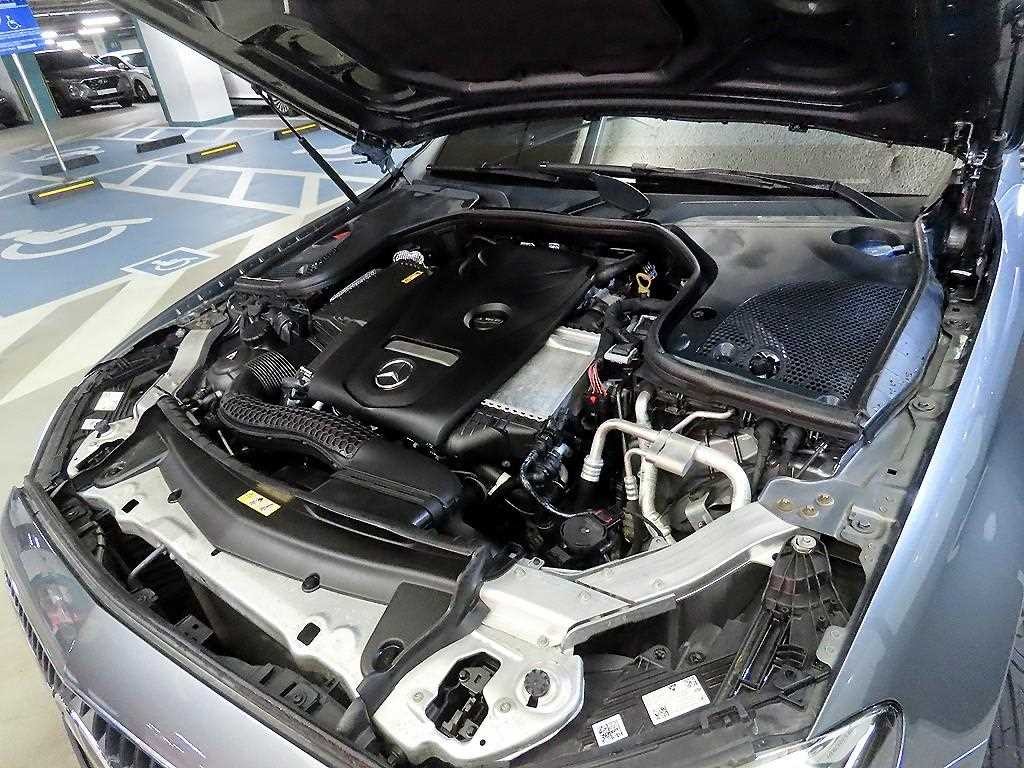 벤츠 E 클래스 E-클래스 W213 E250 아방가르드 이미지 19