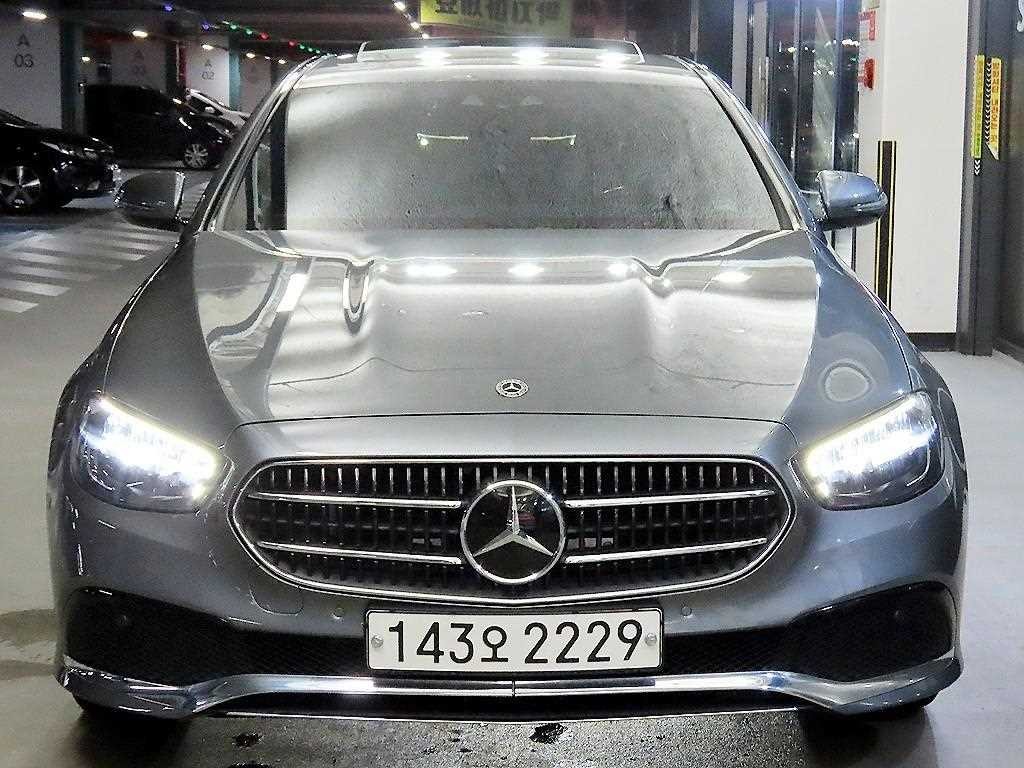 벤츠 E 클래스 E-클래스 W213 E250 아방가르드 이미지 2