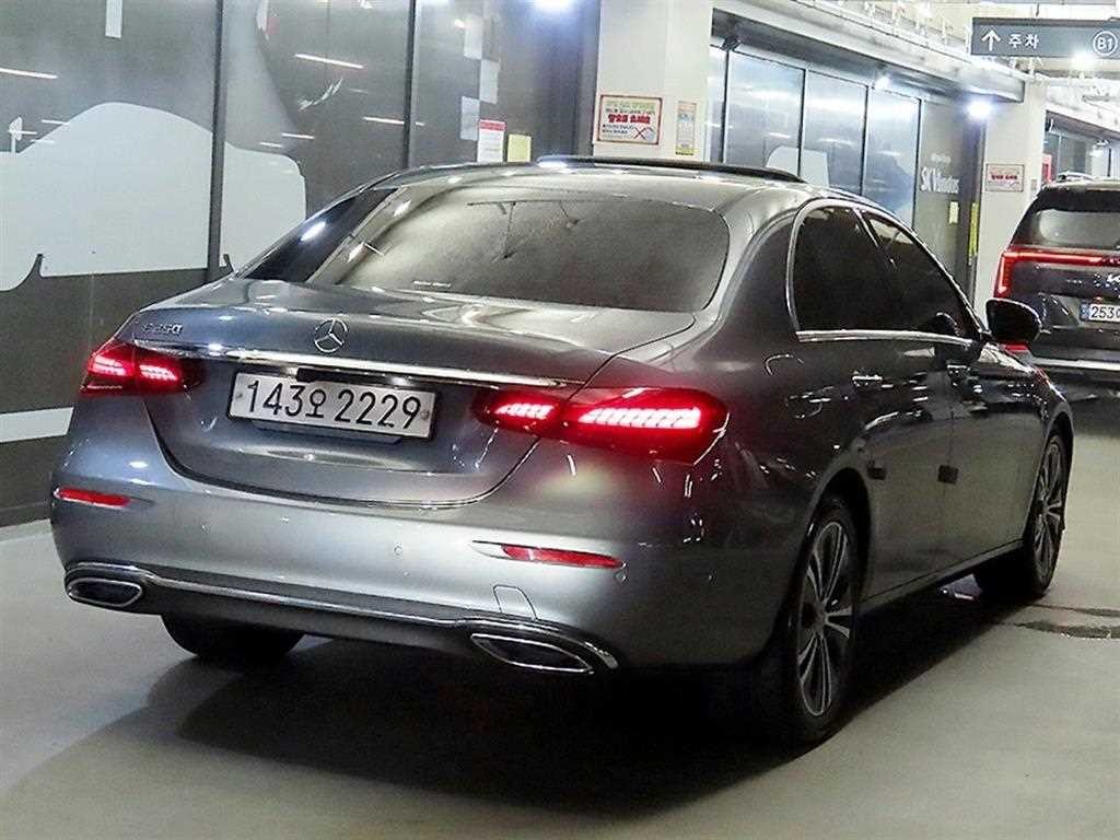 벤츠 E 클래스 E-클래스 W213 E250 아방가르드 이미지 4