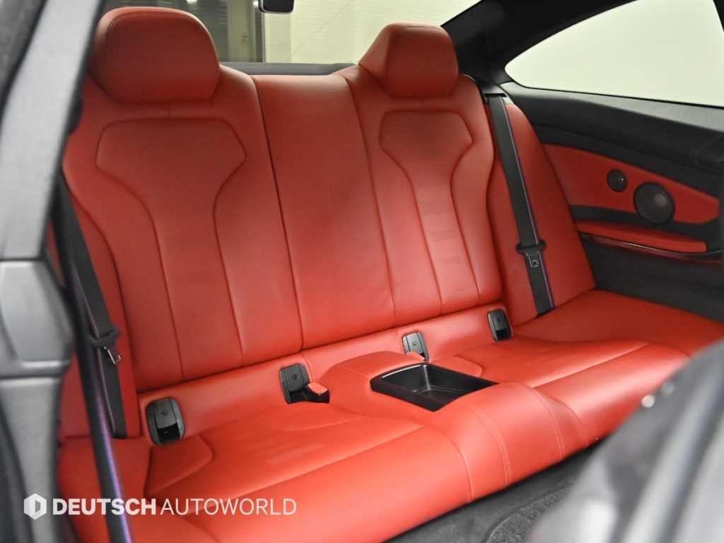 BMW 4시리즈 M4 (F82) 쿠페 컴패티션 이미지 12