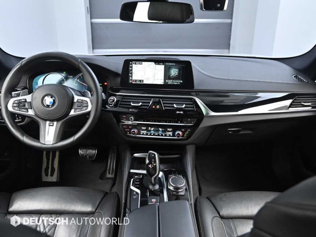 BMW 5시리즈 5시리즈 (G30) 530i M 스포츠 플러스 이미지 7