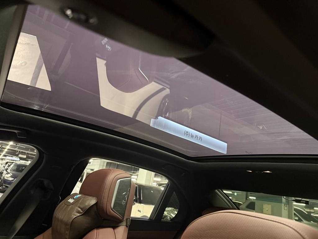 BMW 7시리즈 7시리즈 (G70) 740i xDrive M 스포츠 리미티드 이미지 17