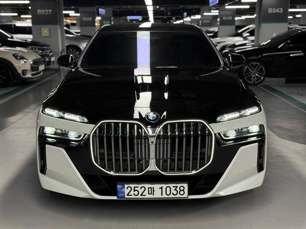 BMW 7시리즈 7시리즈 (G70) 740i xDrive M 스포츠 리미티드 이미지 2