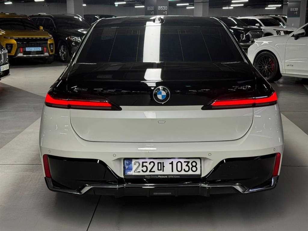 BMW 7시리즈 7시리즈 (G70) 740i xDrive M 스포츠 리미티드 이미지 4