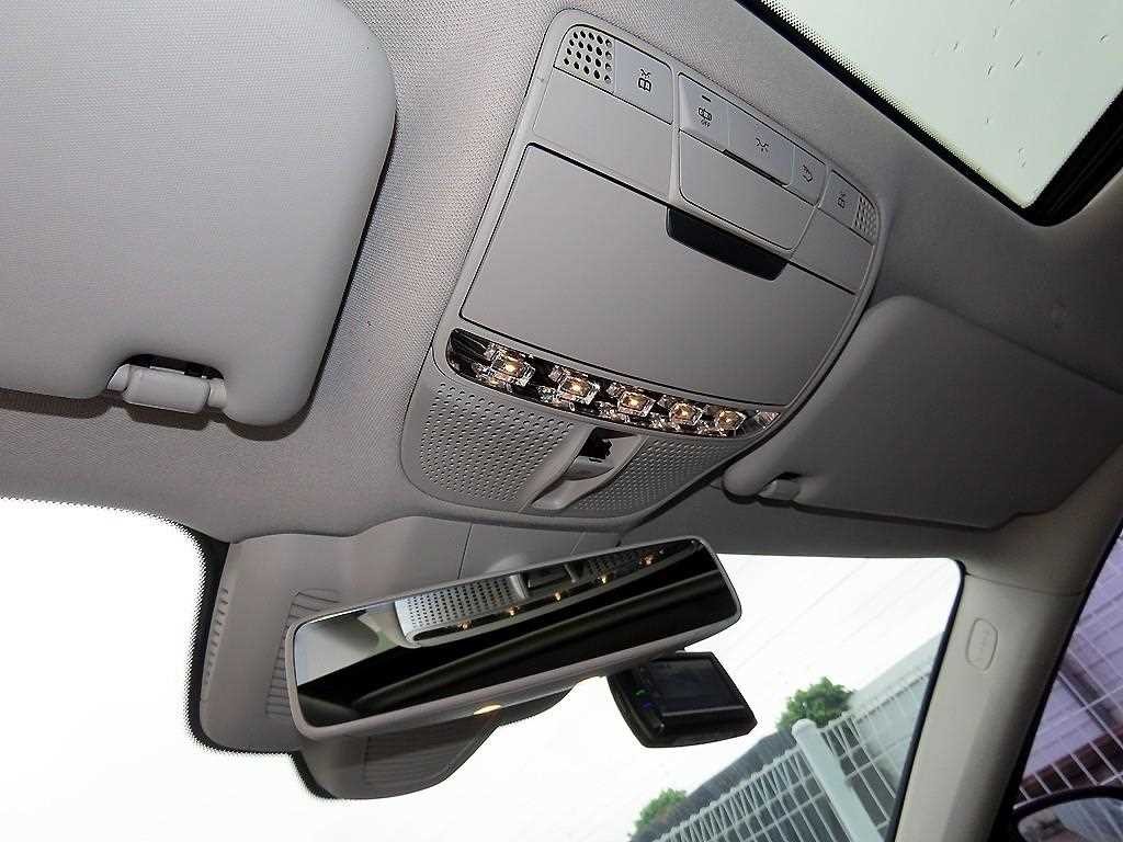 벤츠 E 클래스 E-클래스 W213 E220d 익스클루시브 이미지 16