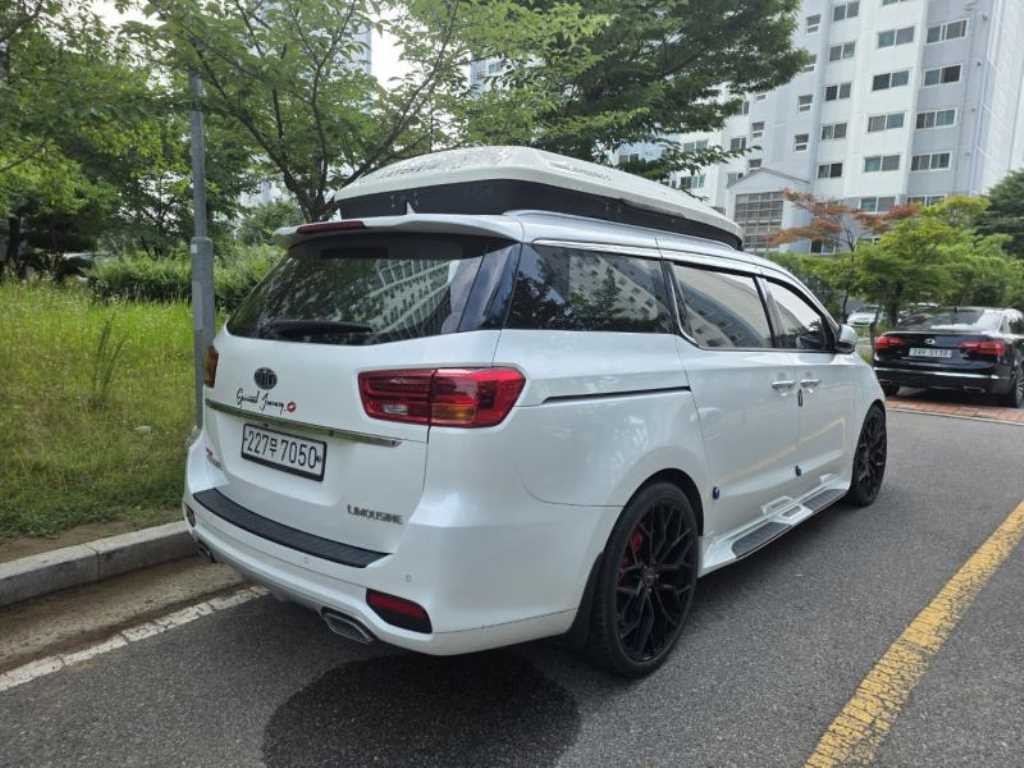 기아 카니발 더 뉴 카니발 가솔린 7인승 리무진 프레지던트 이미지 4