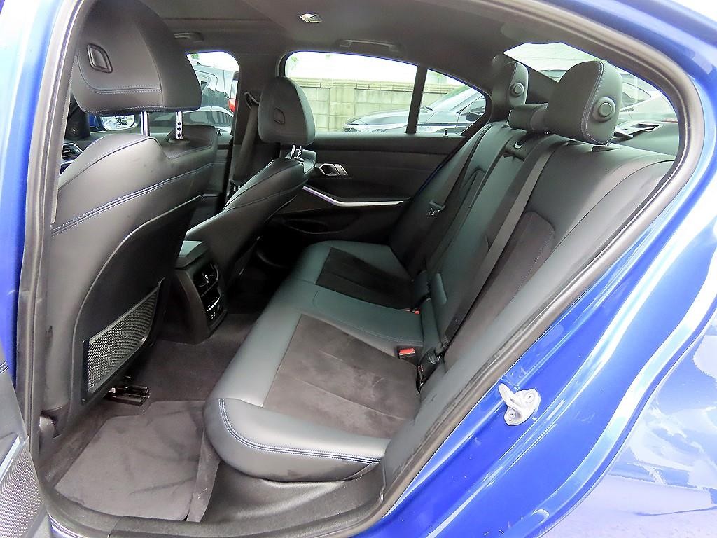 BMW 3시리즈 3시리즈 (F30) 320i M 스포츠 이미지 6
