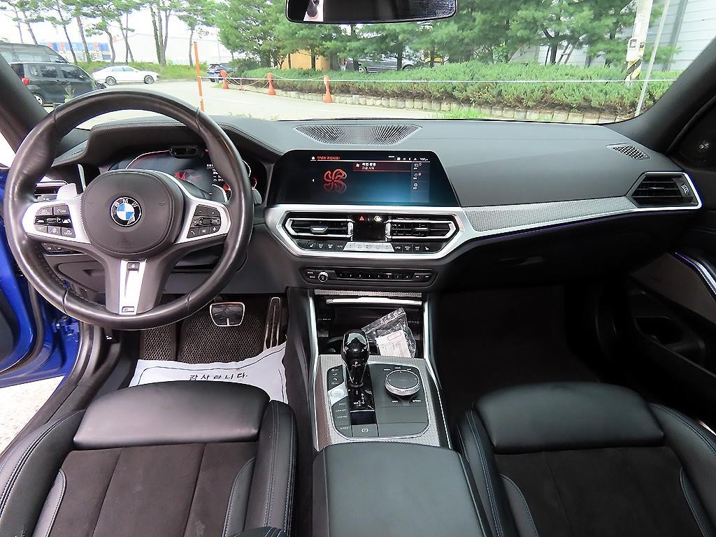BMW 3시리즈 3시리즈 (F30) 320i M 스포츠 이미지 7