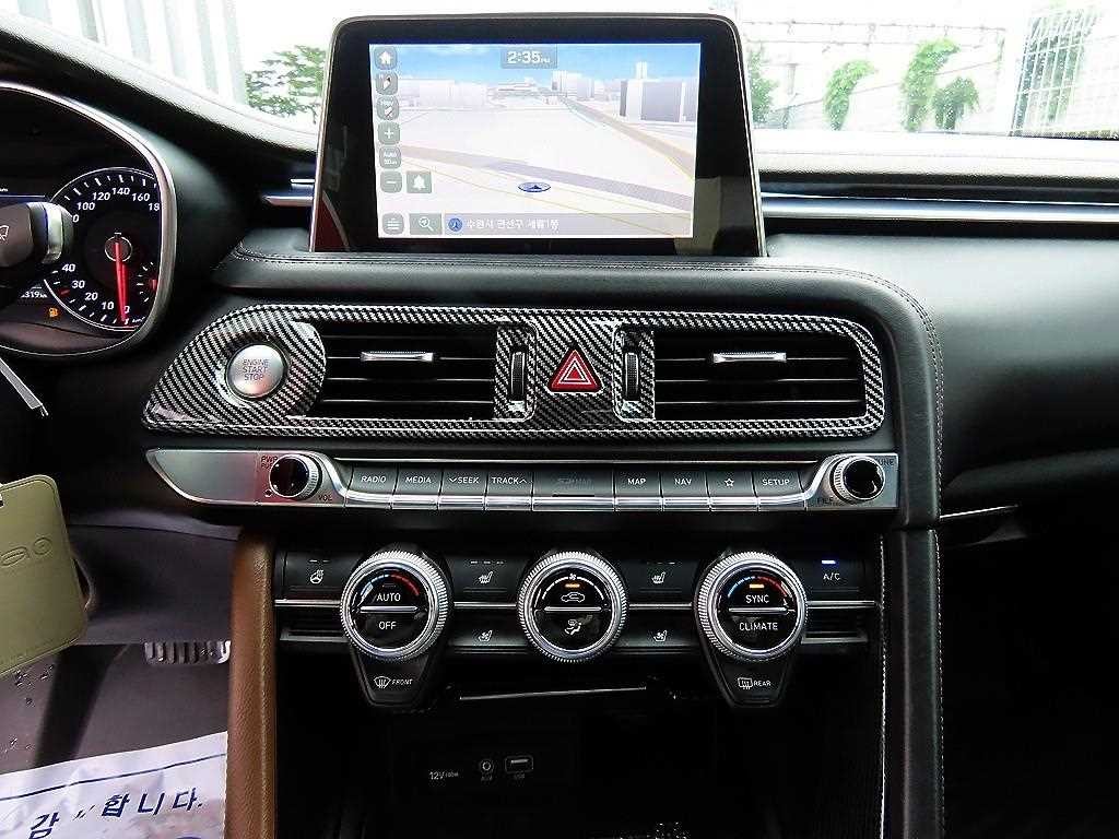 제네시스 G70 2.0T AWD 슈프림 이미지 13