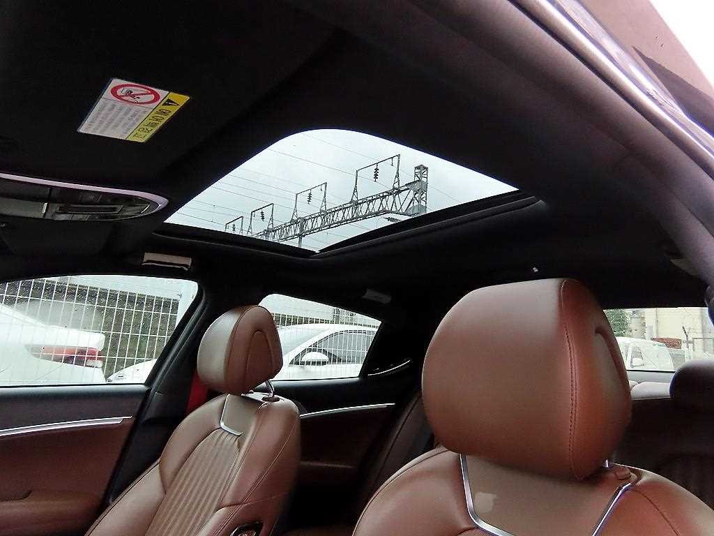 제네시스 G70 2.0T AWD 슈프림 이미지 17