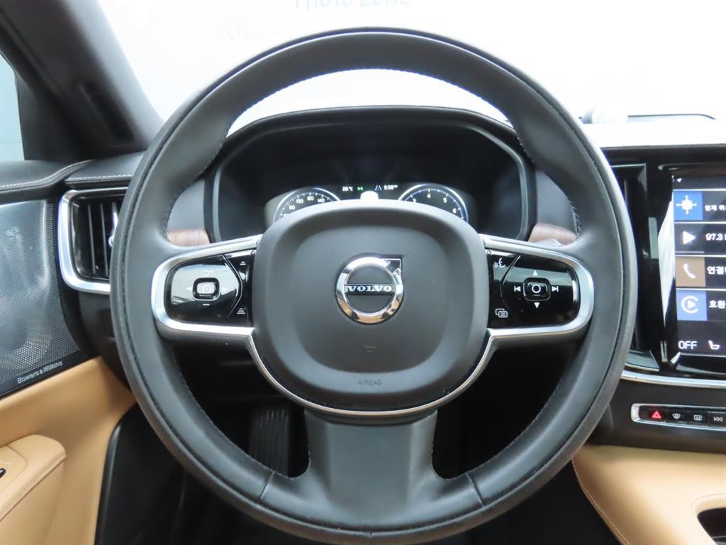 볼보 S90 B5 인스크립션 이미지 11