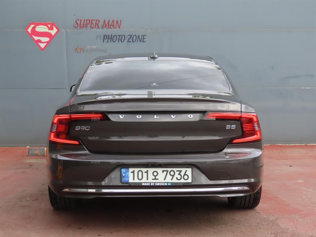 볼보 S90 B5 인스크립션 이미지 4