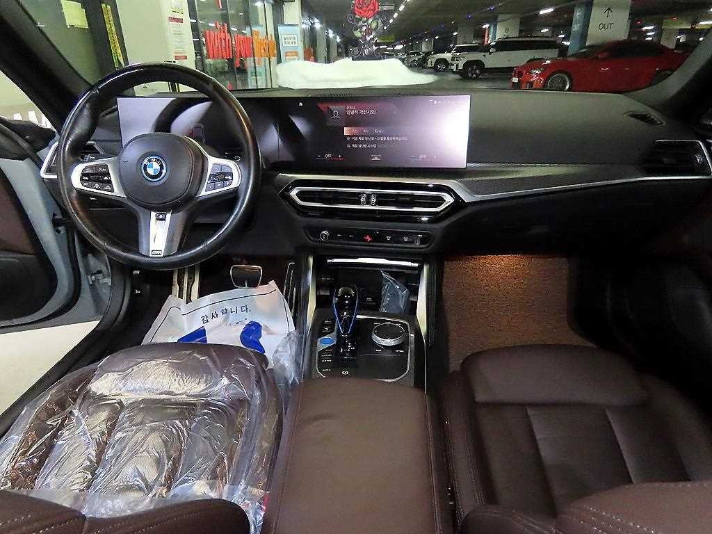 BMW i4 eDrive 40 M 스포츠 프로 이미지 10