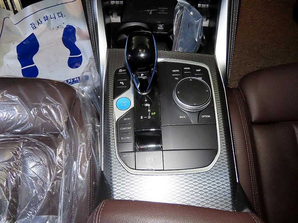 BMW i4 eDrive 40 M 스포츠 프로 이미지 12