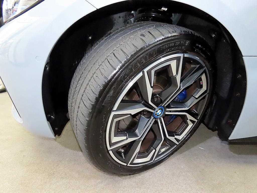 BMW i4 eDrive 40 M 스포츠 프로 이미지 20