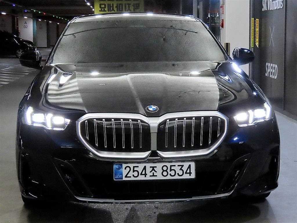 BMW 5시리즈 5시리즈 (G60) 520i M 스포츠 이미지 2