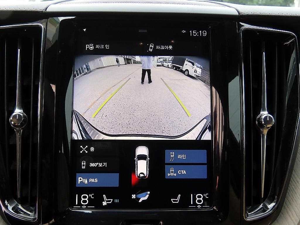 볼보 XC60 XC60(2세대) D5 AWD 인스크립션 이미지 15