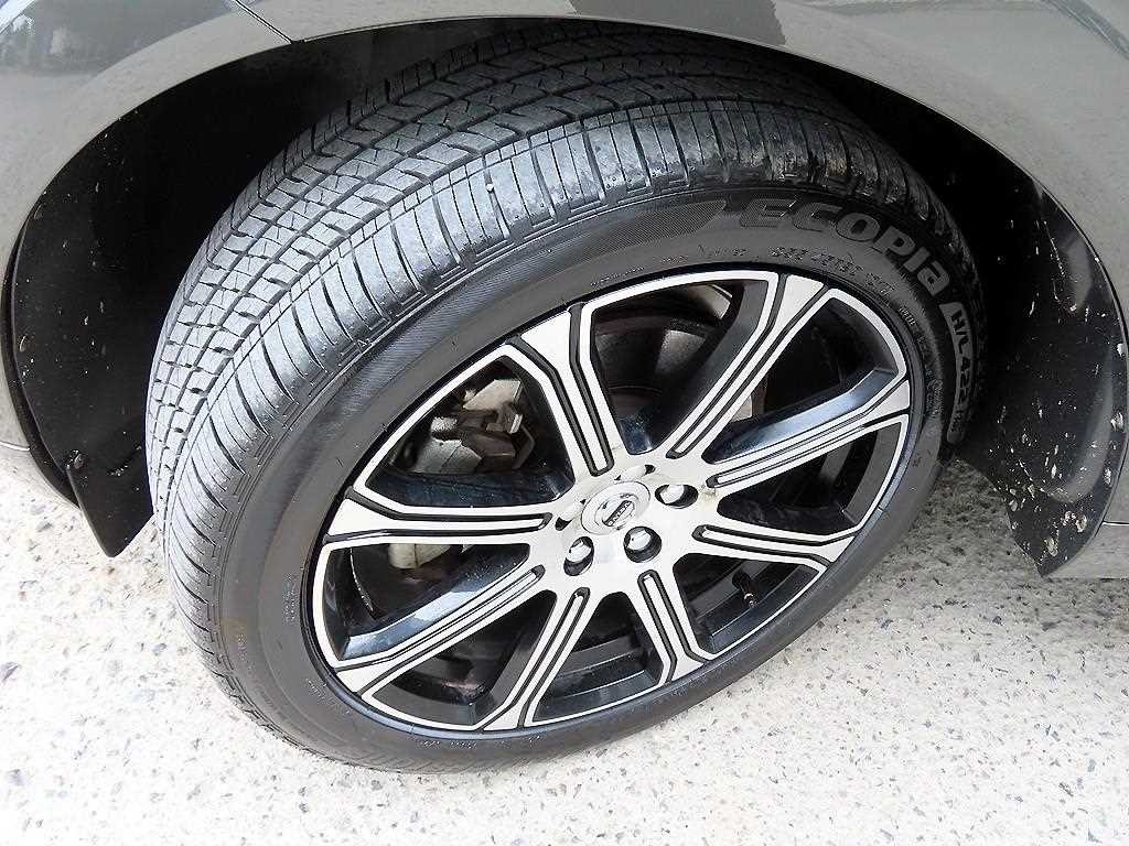 볼보 XC60 XC60(2세대) D5 AWD 인스크립션 이미지 20