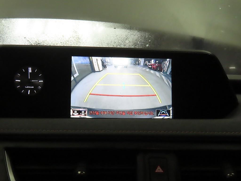 렉서스 UX UX 250h 2.0 2WD 이미지 13