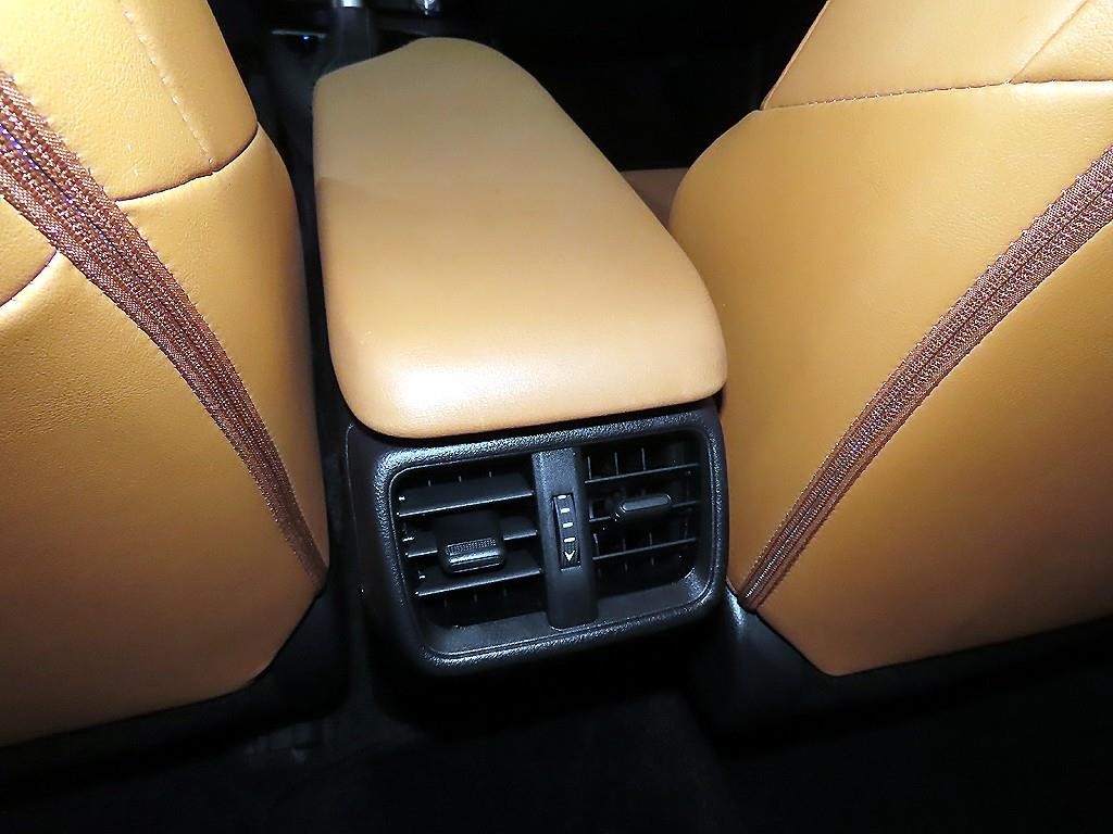 렉서스 UX UX 250h 2.0 2WD 이미지 15