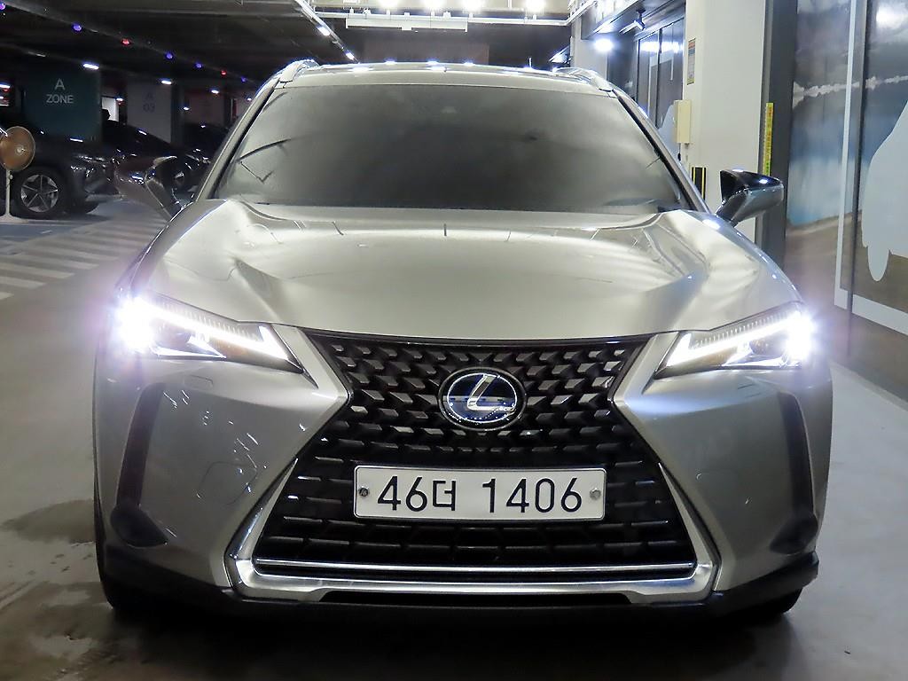 렉서스 UX UX 250h 2.0 2WD 이미지 2