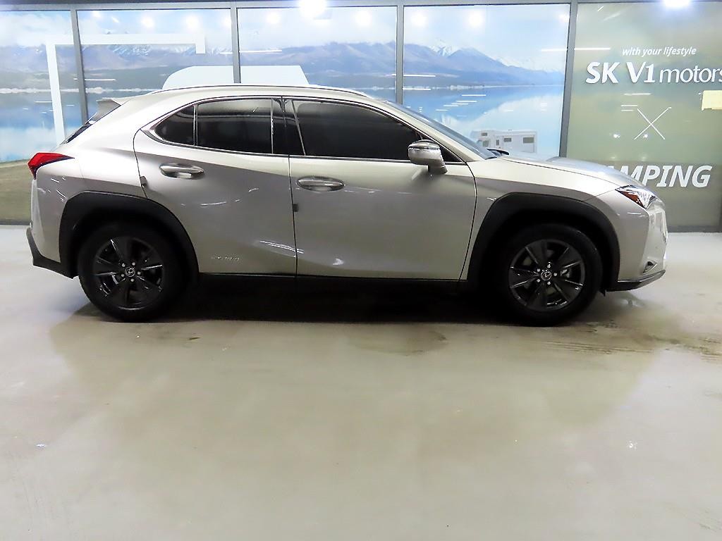 렉서스 UX UX 250h 2.0 2WD 이미지 3