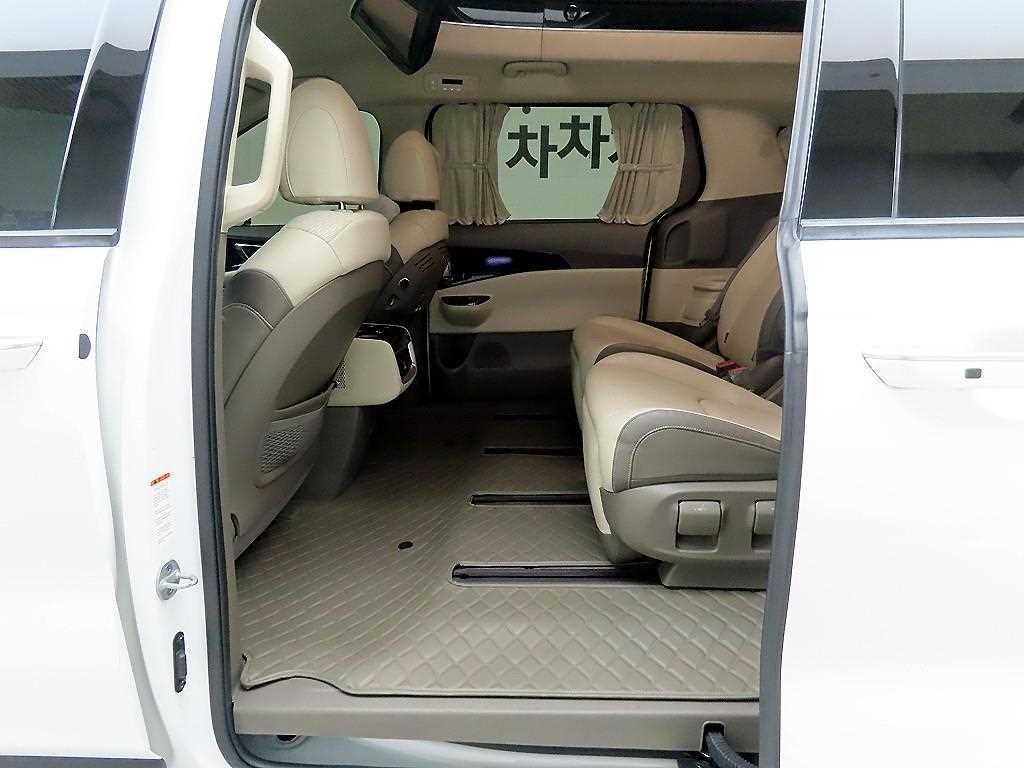 기아 카니발 카니발 4세대 디젤 7인승 하이리무진 시그니처 이미지 14