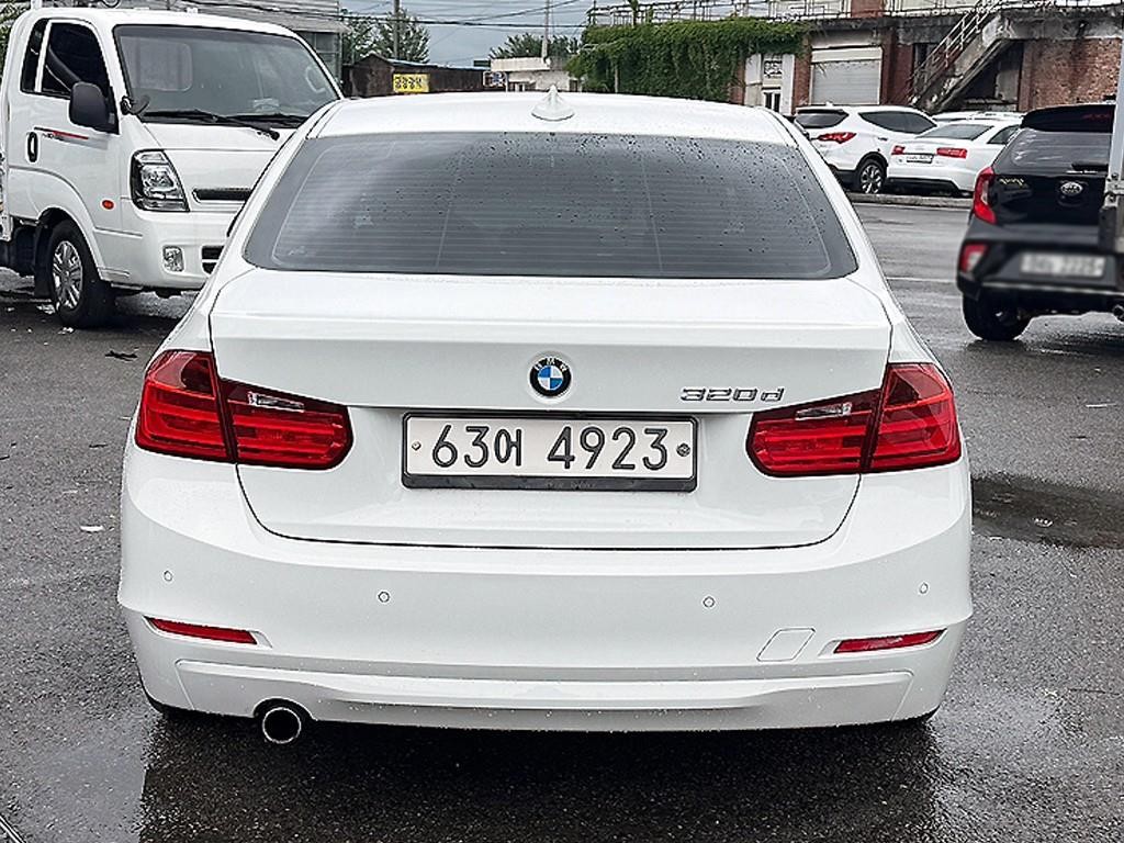 BMW 3시리즈 3시리즈 (F30) 320d ED에디션 이미지 3
