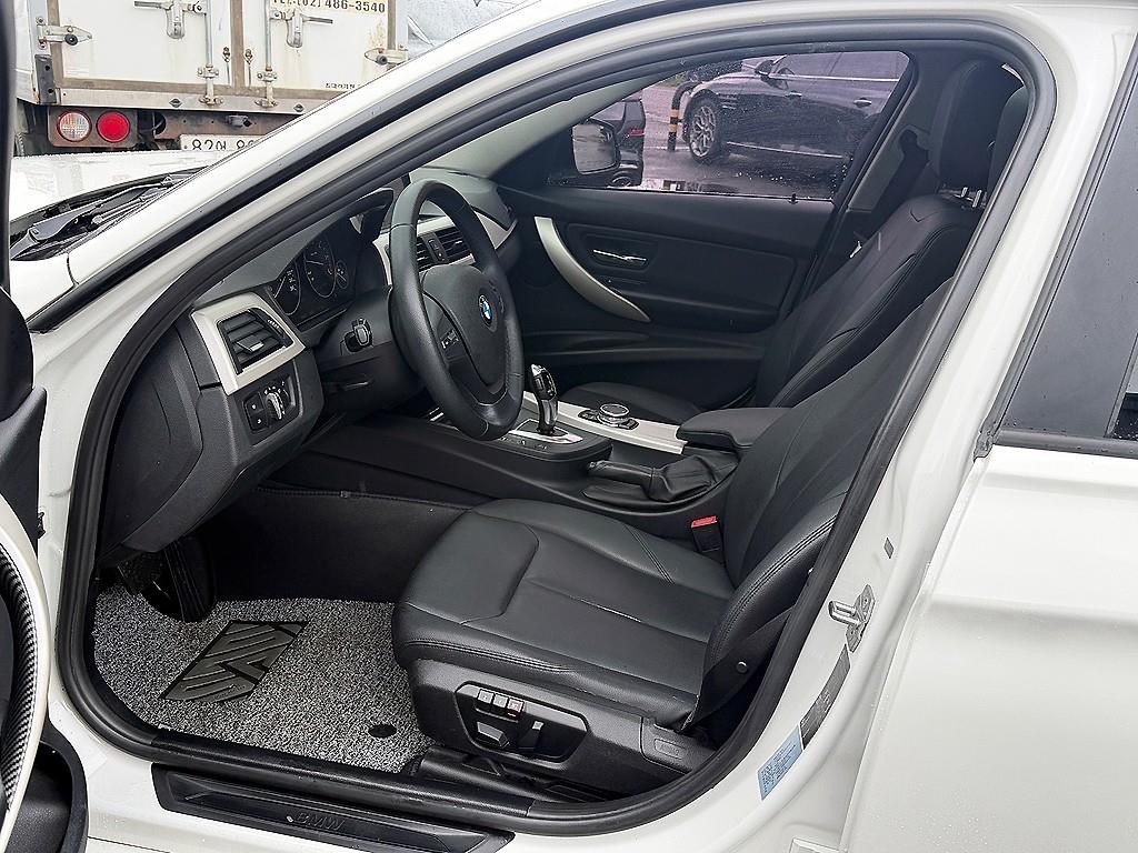 BMW 3시리즈 3시리즈 (F30) 320d ED에디션 이미지 6