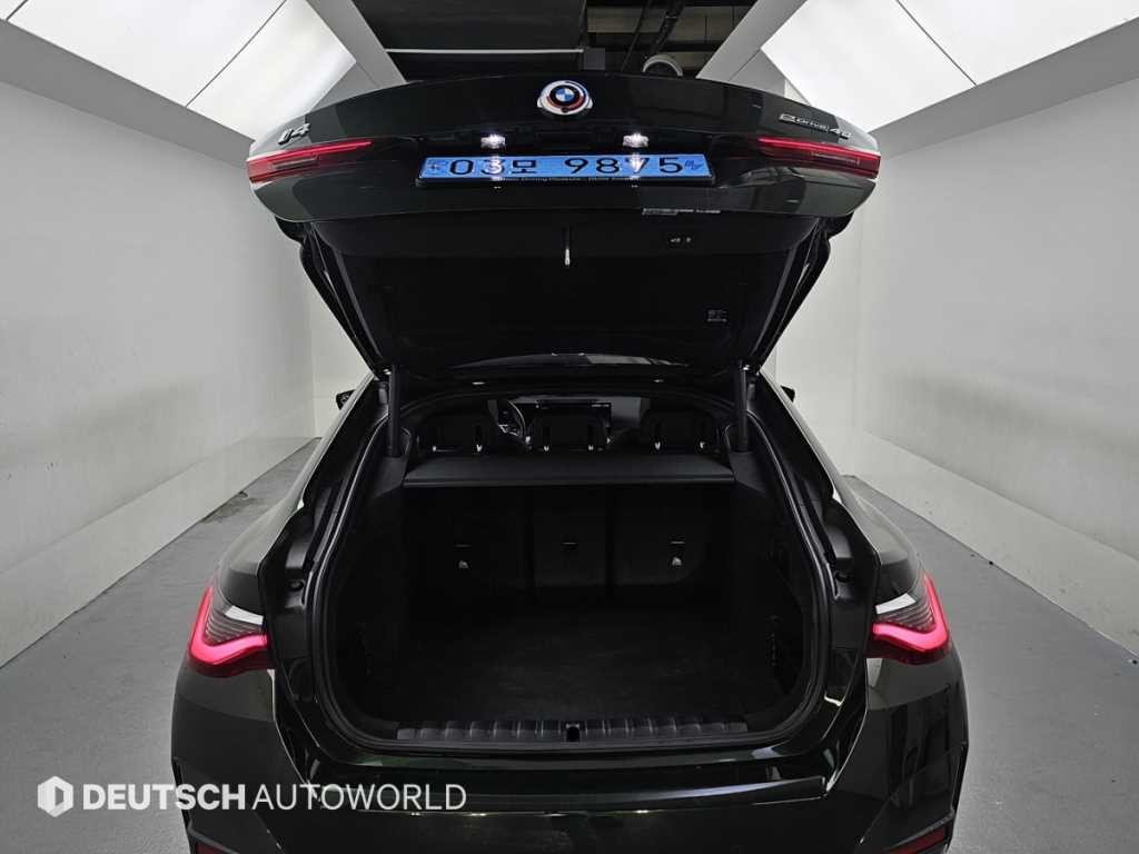 BMW i4 eDrive 40 M 스포츠 이미지 19