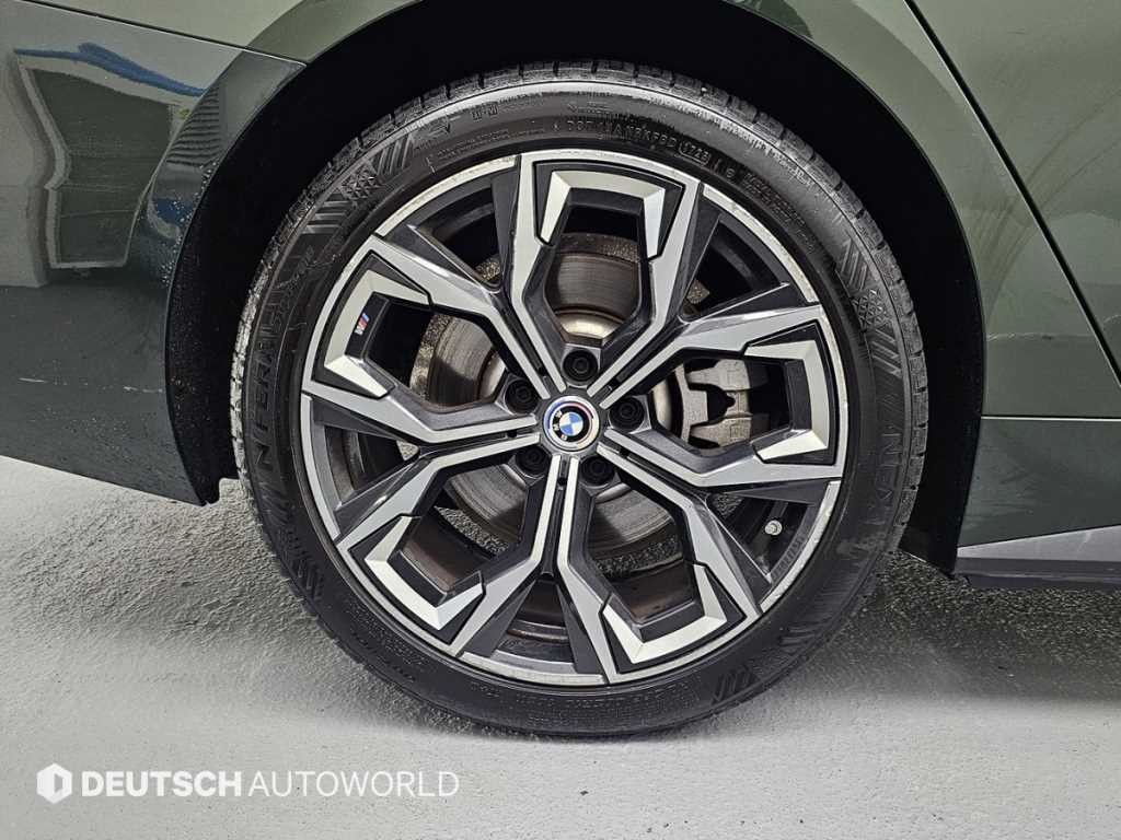 BMW i4 eDrive 40 M 스포츠 이미지 5