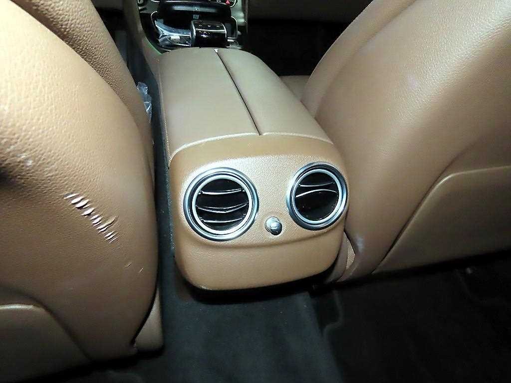 벤츠 E 클래스 E-클래스 W213 E300 아방가르드 이미지 15