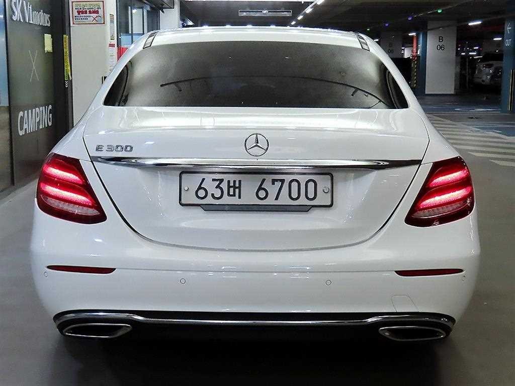 벤츠 E 클래스 E-클래스 W213 E300 아방가르드 이미지 5