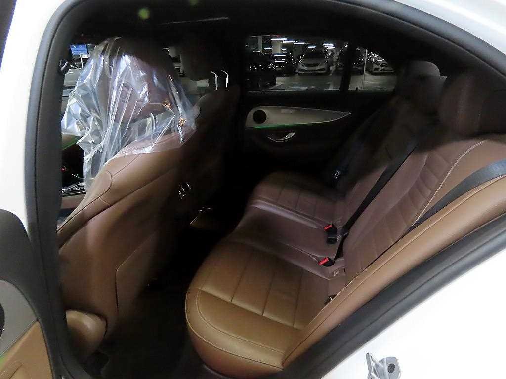 벤츠 E 클래스 E-클래스 W213 E300 아방가르드 이미지 7