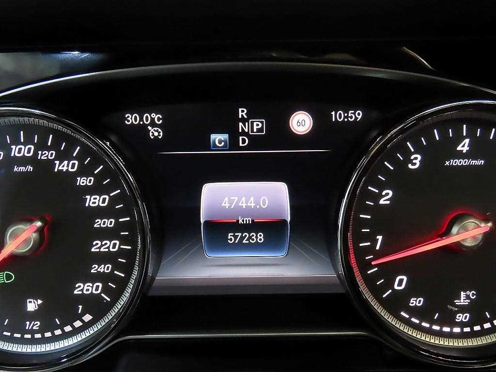 벤츠 E 클래스 E-클래스 W213 E300 아방가르드 이미지 9
