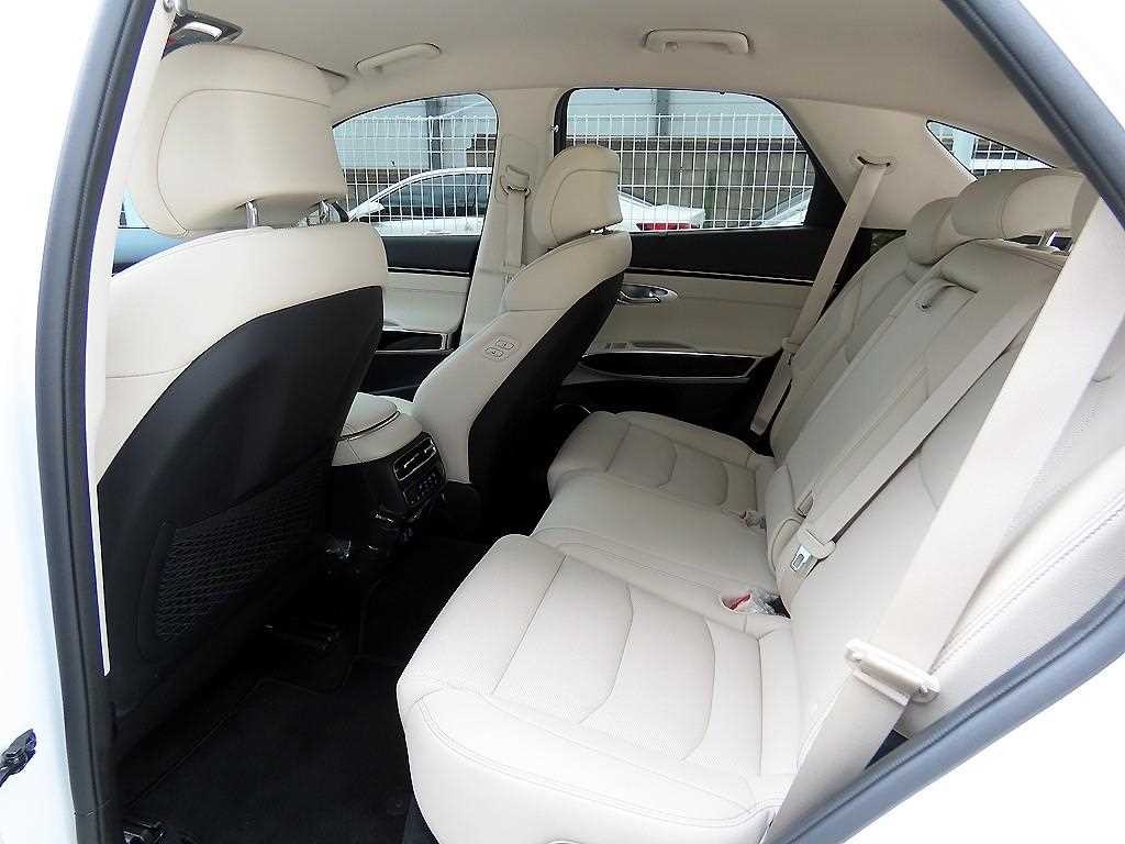 제네시스 GV70 2.5T 가솔린 2WD 기본형 이미지 6