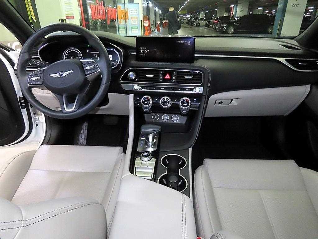제네시스 G70 더 뉴 G70 가솔린 2.0T 2WD 기본형 이미지 10