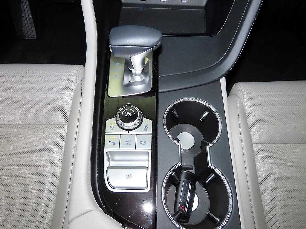 제네시스 G70 더 뉴 G70 가솔린 2.0T 2WD 기본형 이미지 12
