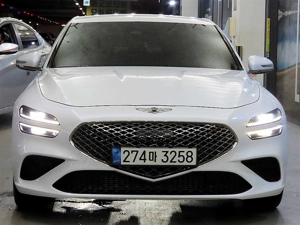제네시스 G70 더 뉴 G70 가솔린 2.0T 2WD 기본형 이미지 2