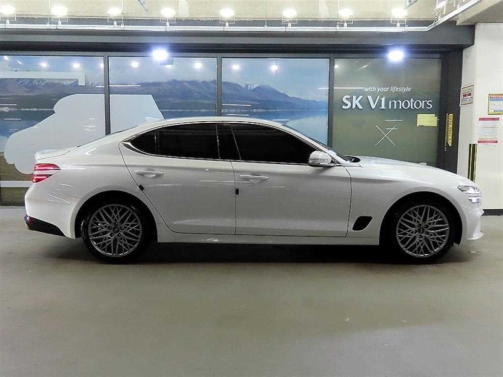 제네시스 G70 더 뉴 G70 가솔린 2.0T 2WD 기본형 이미지 3