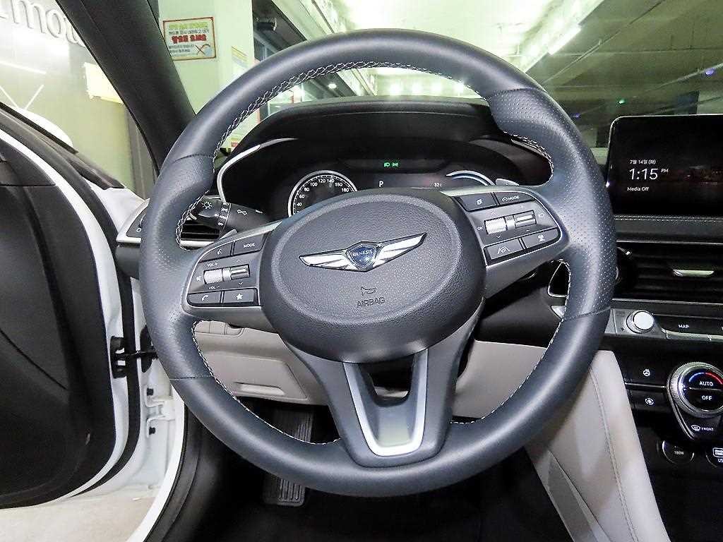 제네시스 G70 더 뉴 G70 가솔린 2.0T 2WD 기본형 이미지 8