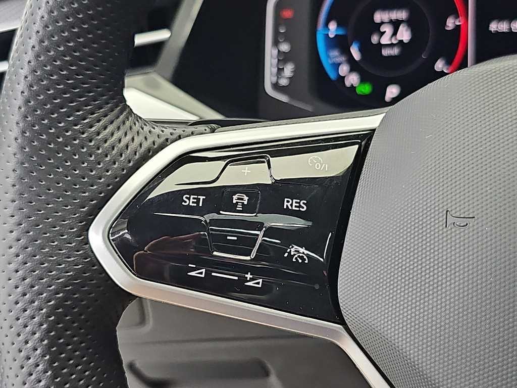 폭스바겐 아테온 2.0 TDI R-LINE 4모션 이미지 18