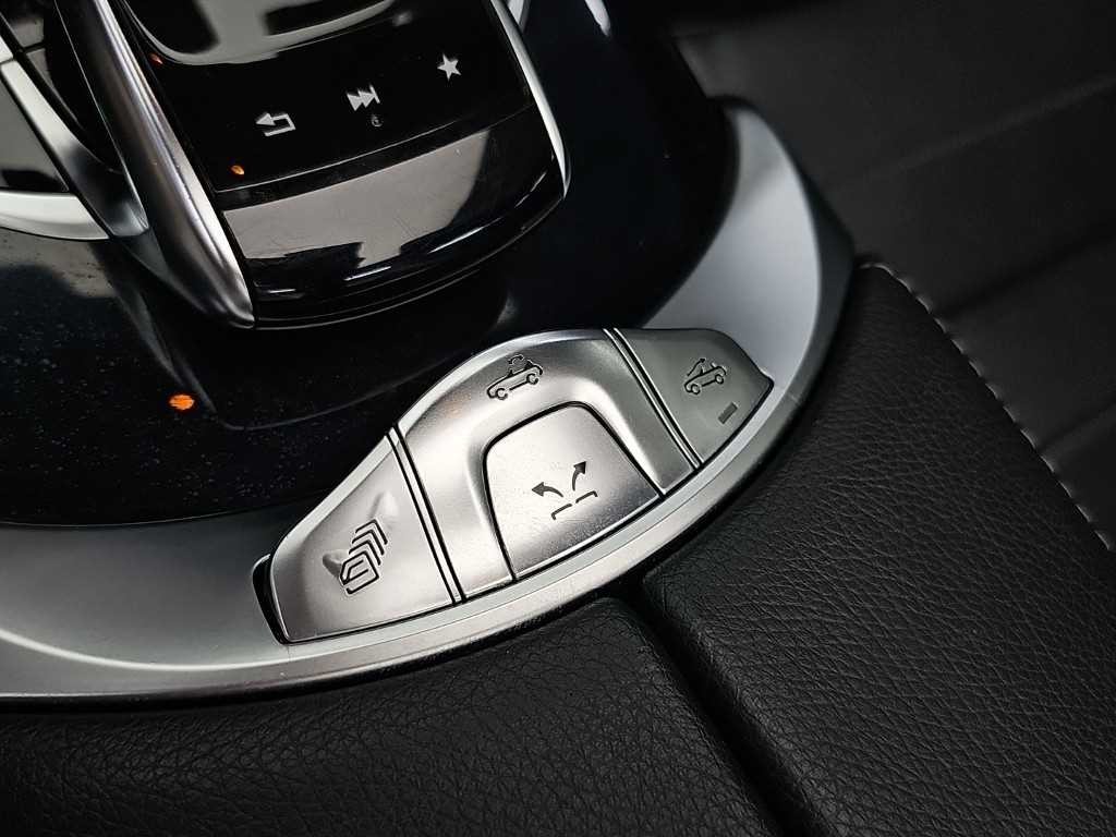 벤츠 C 클래스 C클래스 W205 C200 카브리올레 이미지 17